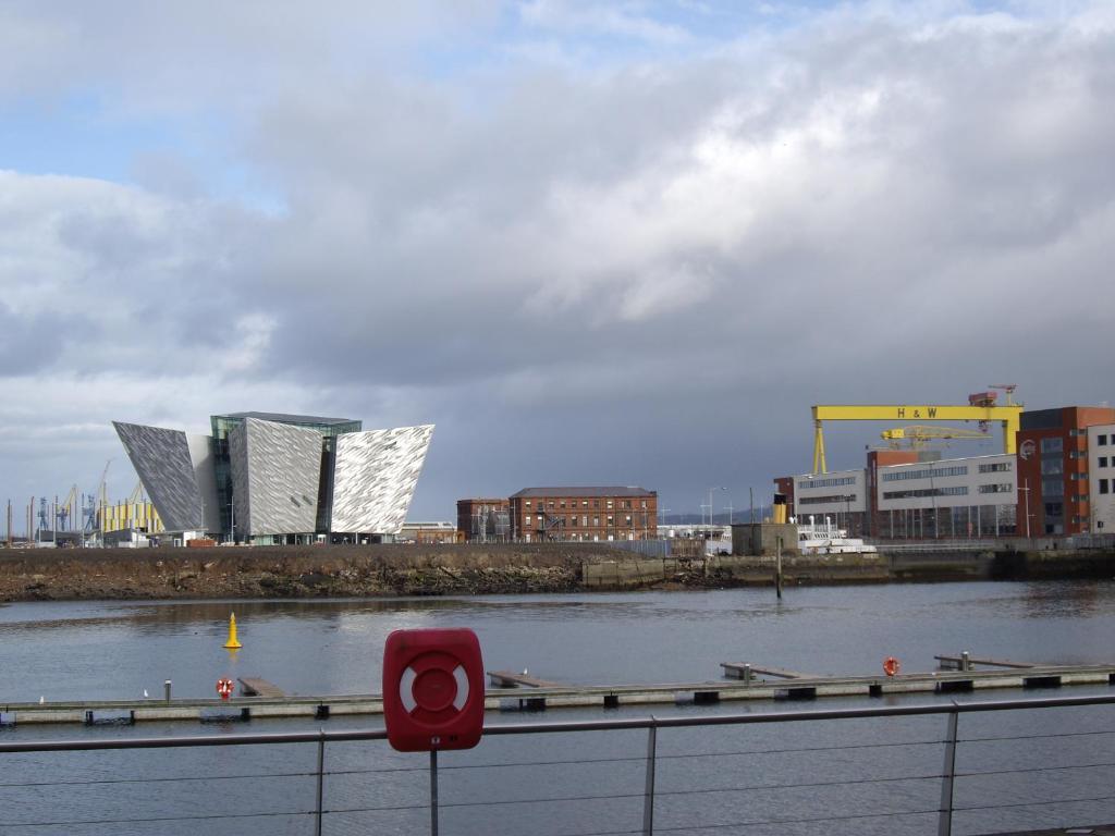 Titanic View Apartment Belfast Ruang foto